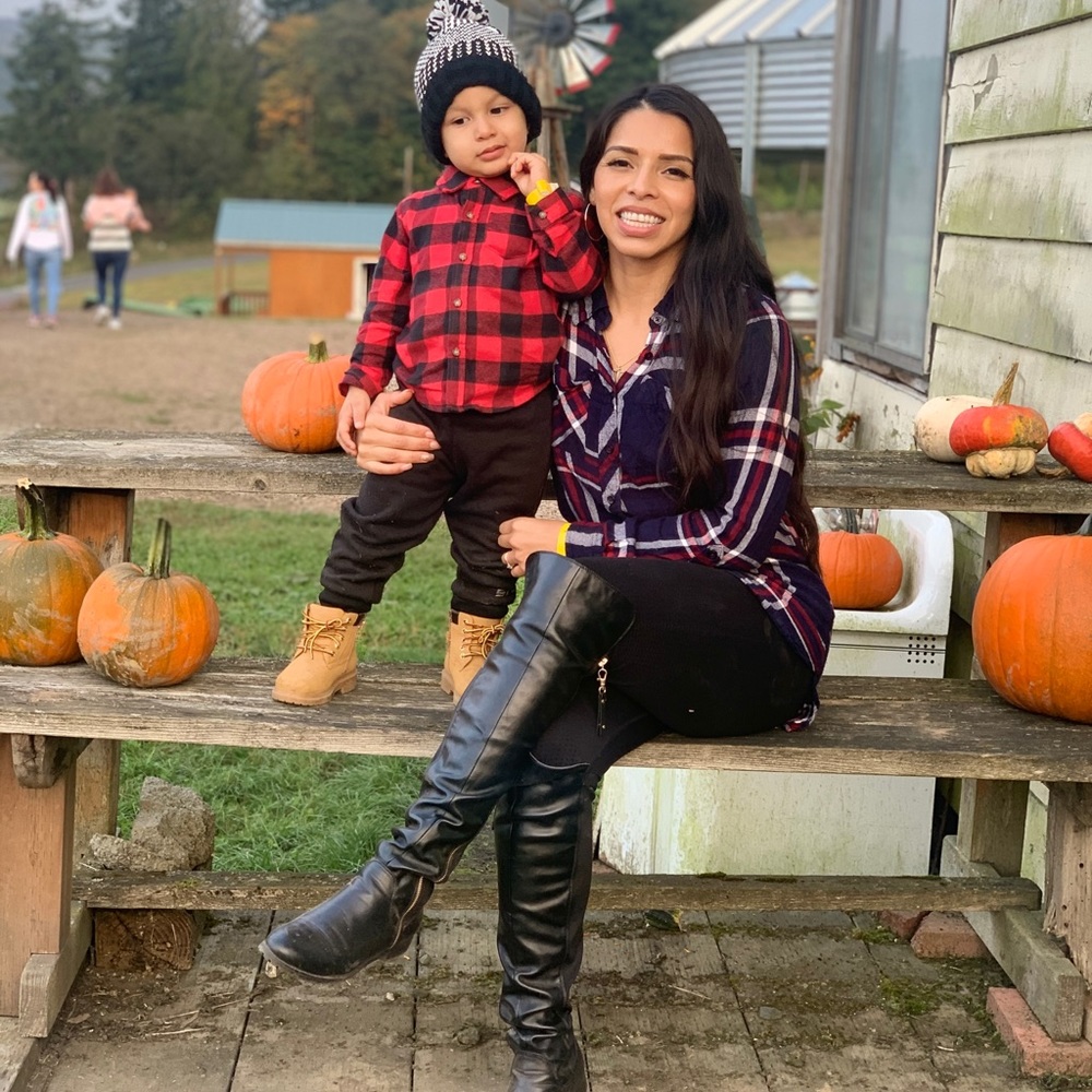 Meet your Posher, Roxanne